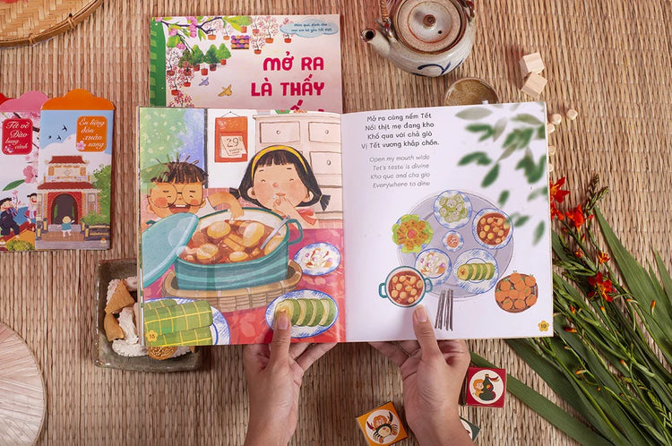 Open to See Tet: Set Mở ra là thấy Tết (Bilingual)